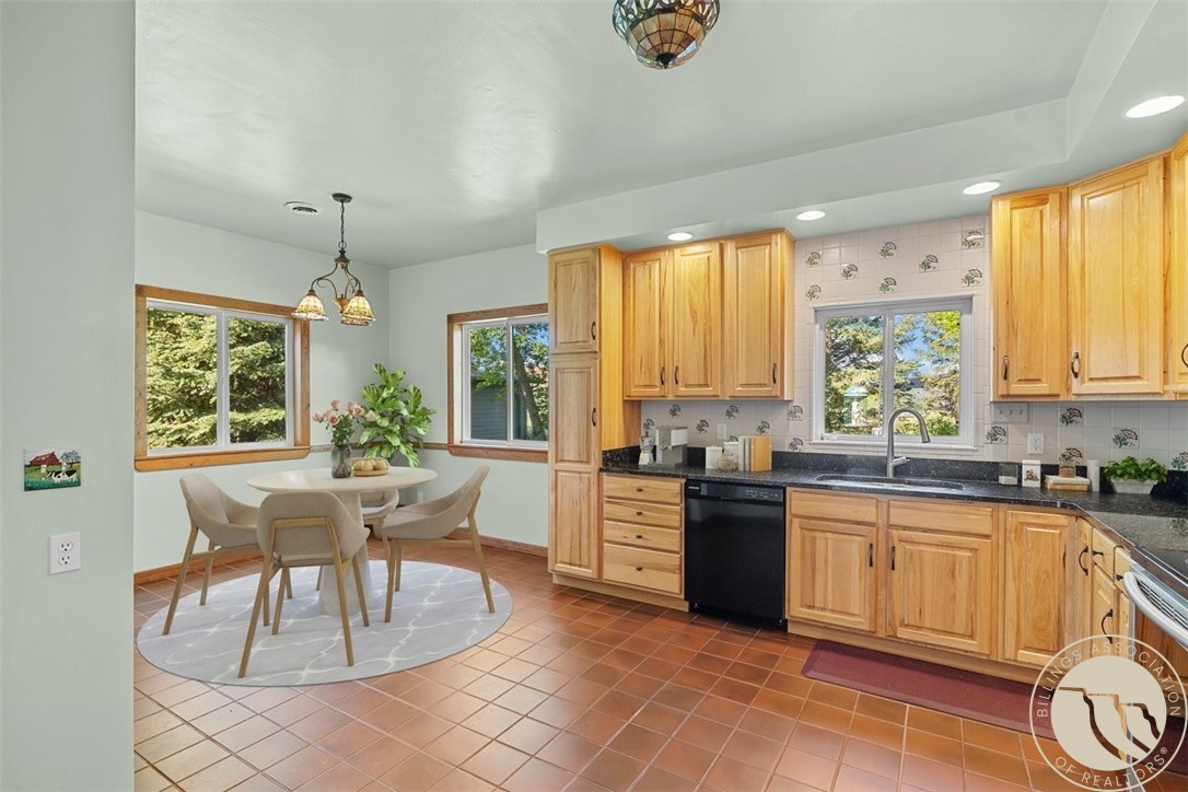 105 Schreiner Rd.