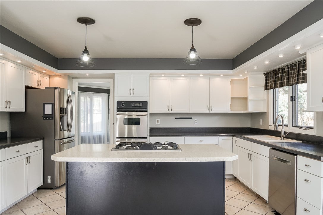 4453 Loma Vista Drive