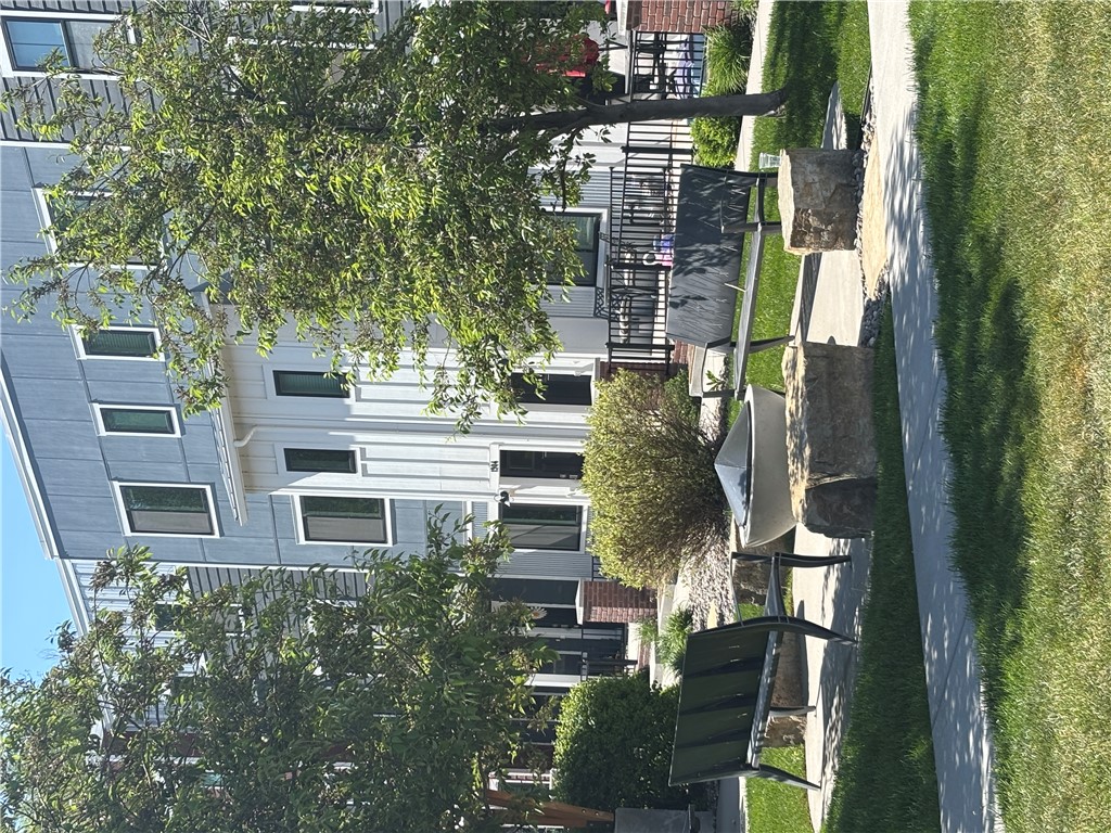 1904 Songbird Drive