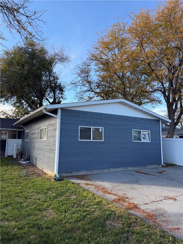 321 NORMANDY DR