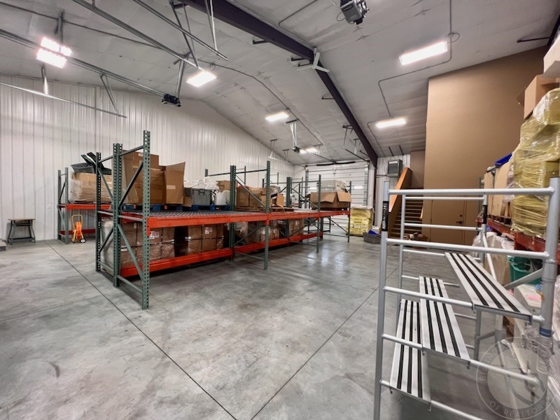 711 Lohwest Lane (NNN LEASE LISTING)