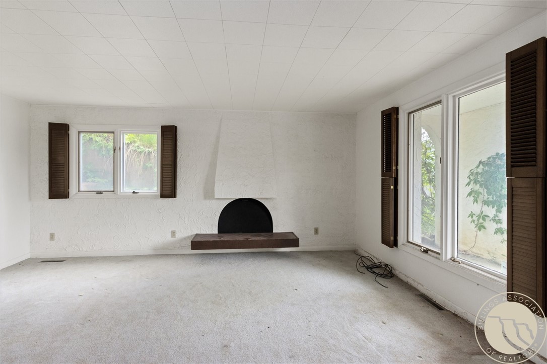 1323 Granite