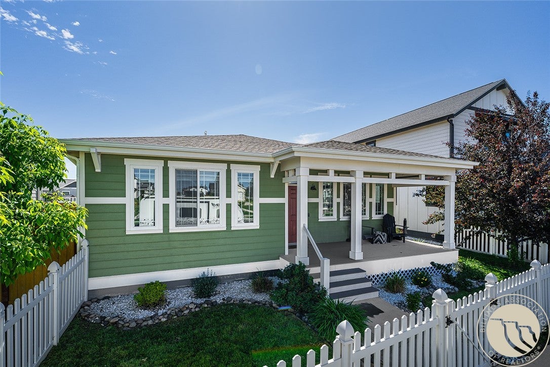 1815 Annas Garden Lane