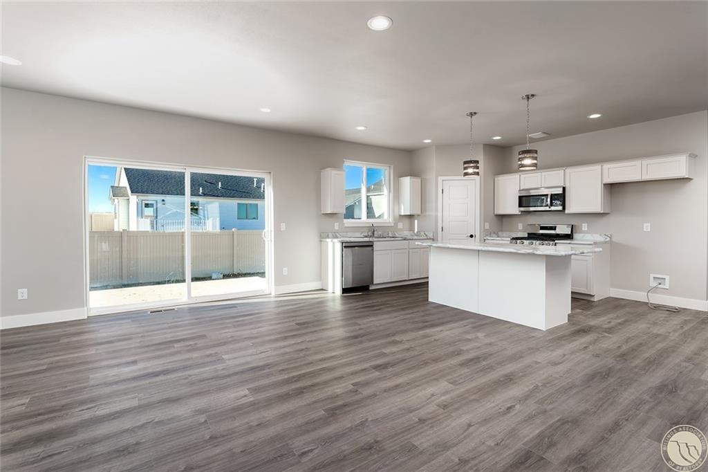 7027 Bronze Boulevard