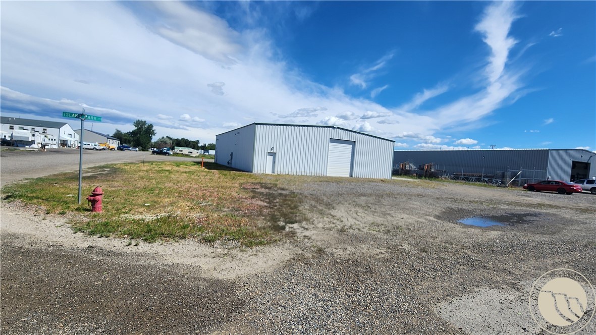 1135 Island Park Road