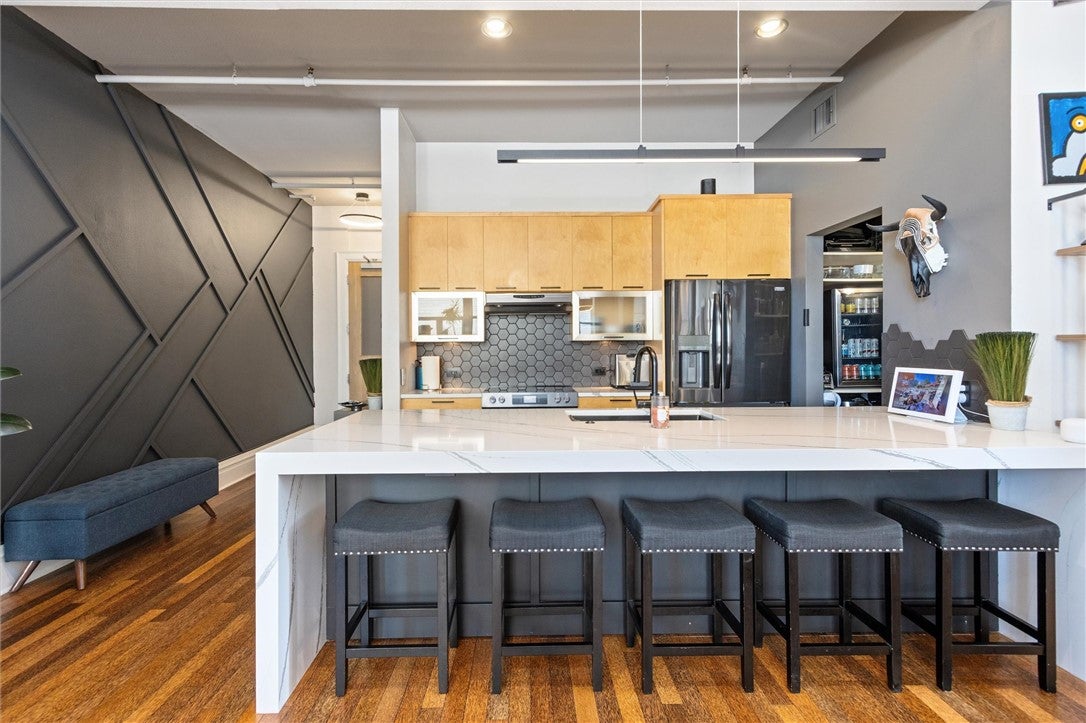 104 N Broadway #305