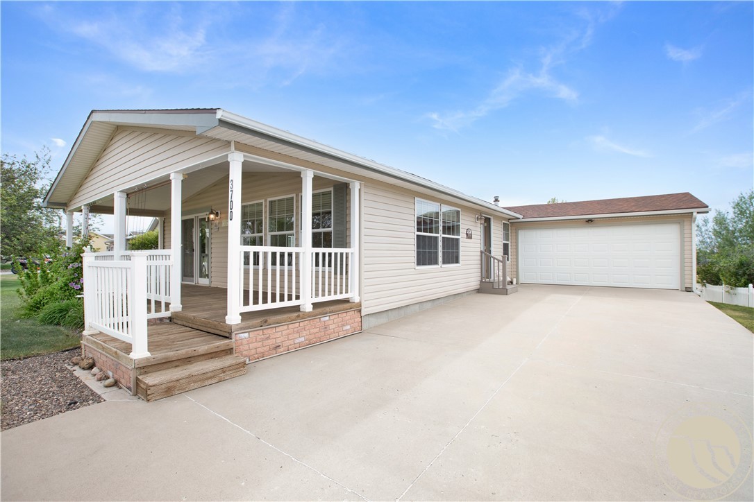 3700 Louis Drive
