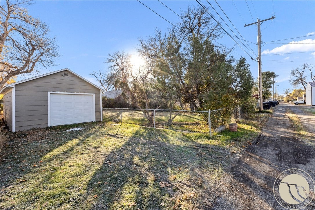 208 Woodland Avenue