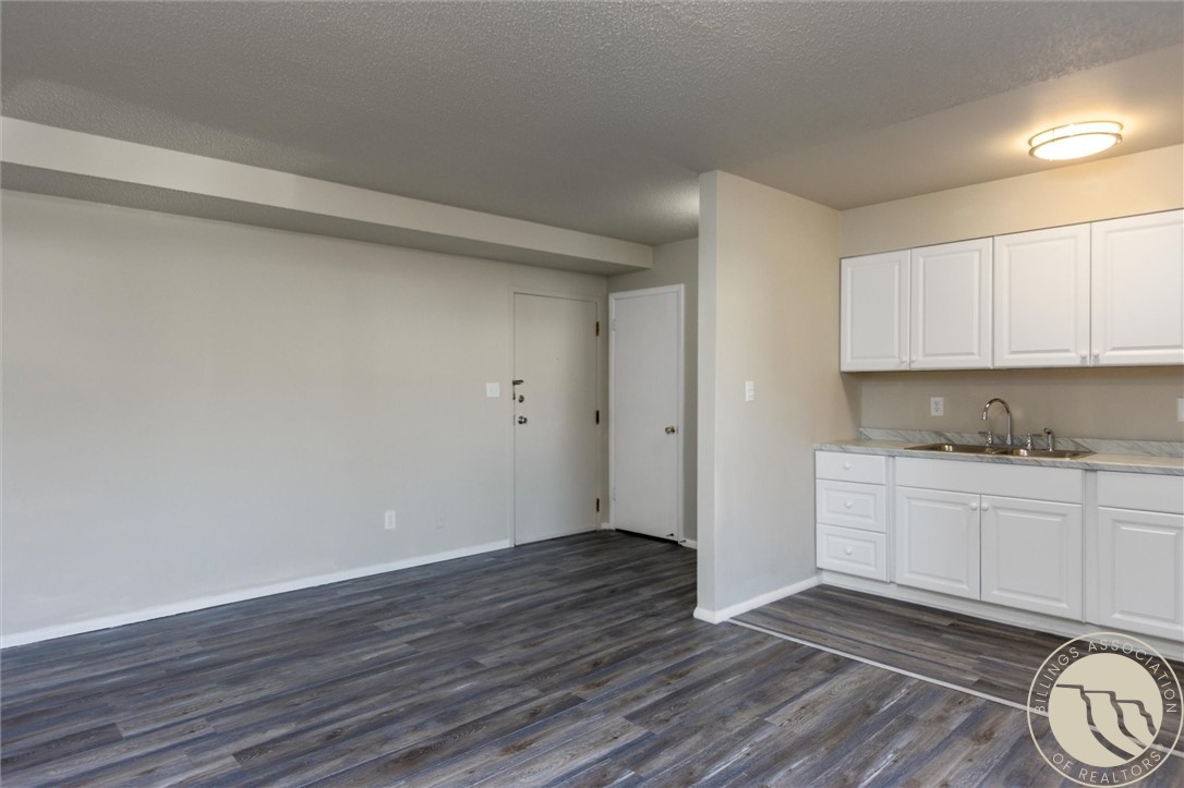 1600 Avenue E 31