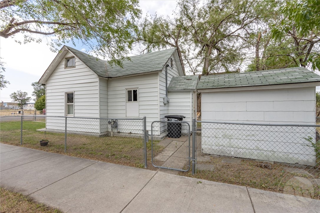 224 N 17th St