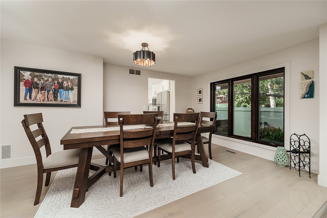 Billings, Montana 59102, United States, 4 Bedrooms Bedrooms, ,4 BathroomsBathrooms,Residential,Active,121639