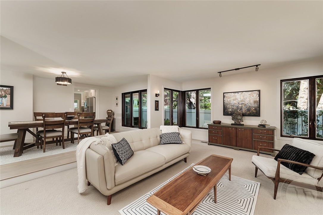 2910 Stanford Drive