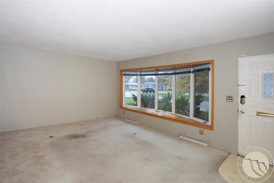 307 17th Street W
