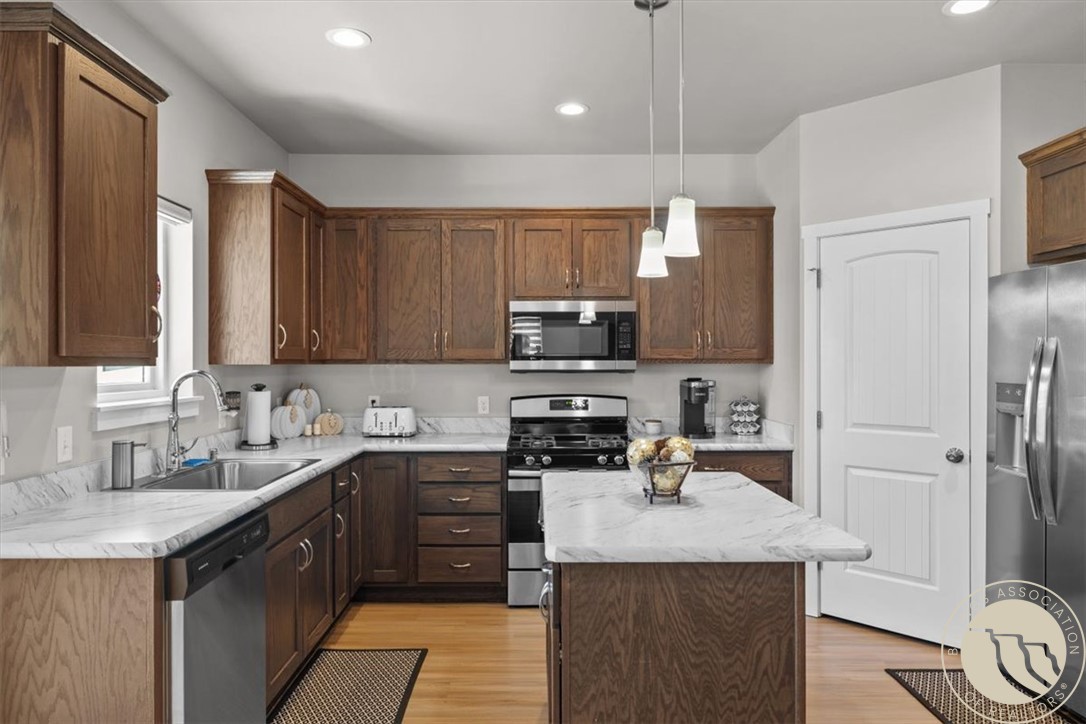 6225 Ridge Stone Drive N 22