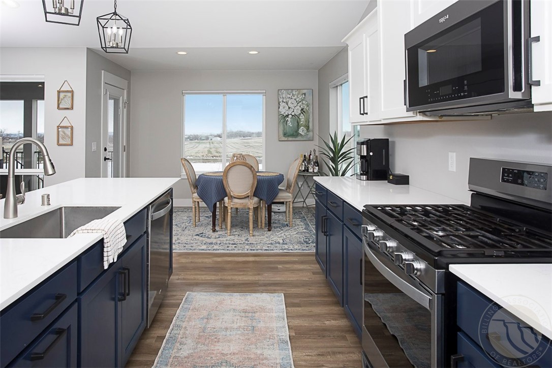 Billings, Montana 59106, United States, 5 Bedrooms Bedrooms, ,3 BathroomsBathrooms,Residential,Contingent,92984