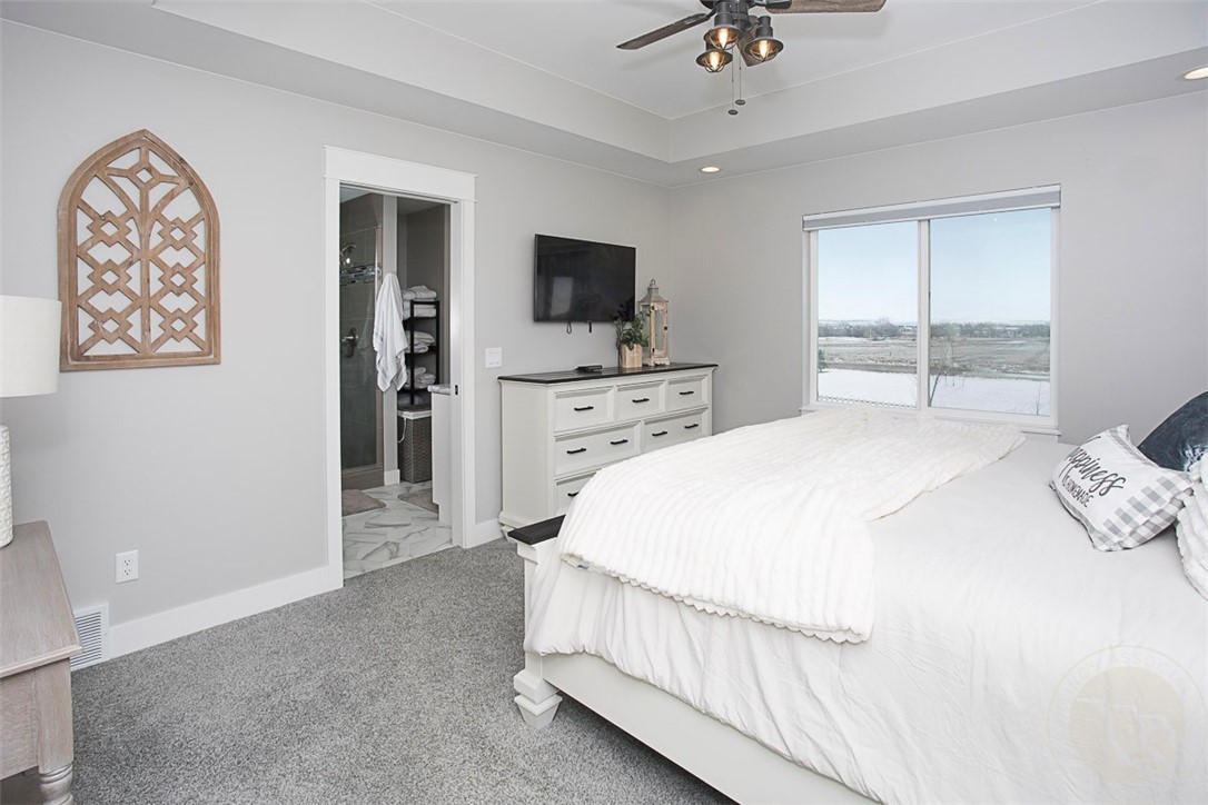 Billings, Montana 59106, United States, 5 Bedrooms Bedrooms, ,3 BathroomsBathrooms,Residential,Contingent,92984