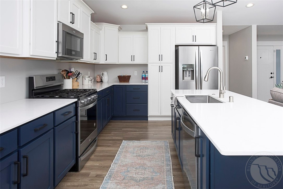 Billings, Montana 59106, United States, 5 Bedrooms Bedrooms, ,3 BathroomsBathrooms,Residential,Contingent,92984