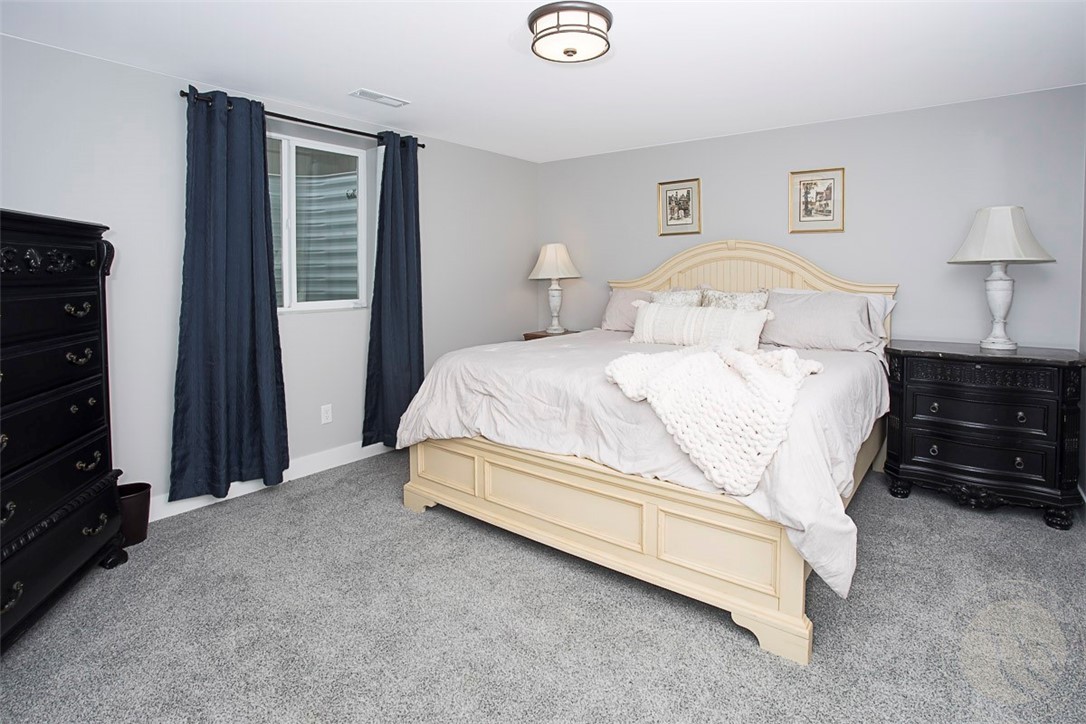 Billings, Montana 59106, United States, 5 Bedrooms Bedrooms, ,3 BathroomsBathrooms,Residential,Contingent,92984