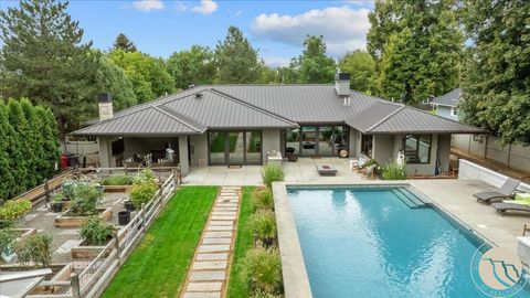 1833 Iris Lane Billings MT 59102