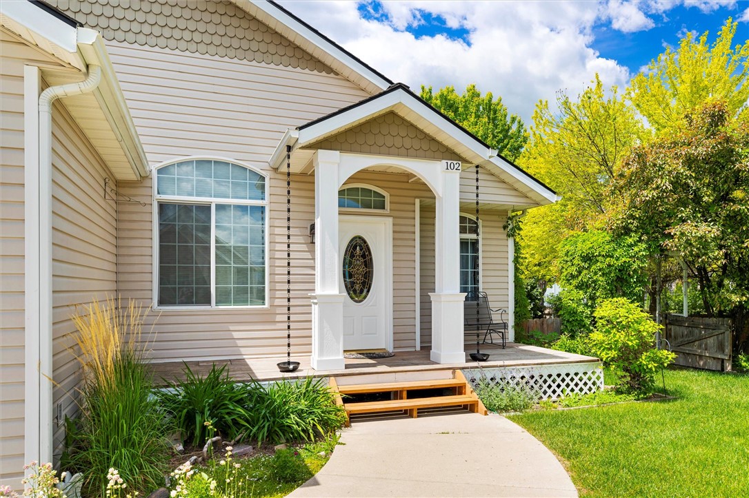 102 Buffalo Square Court