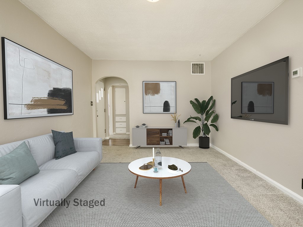 1326 Custer Avenue