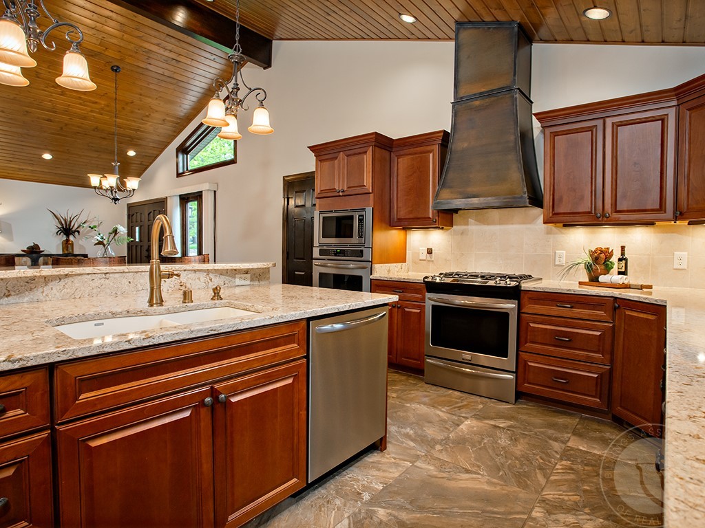 4118 Pine Cove Rd