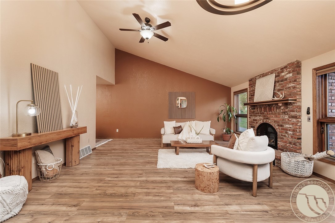 415 Avenue D 202
