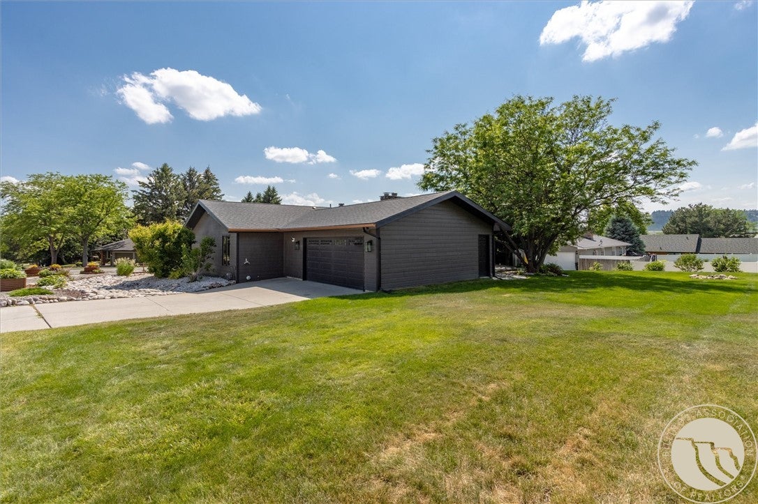 5625 Walter Hagen Drive