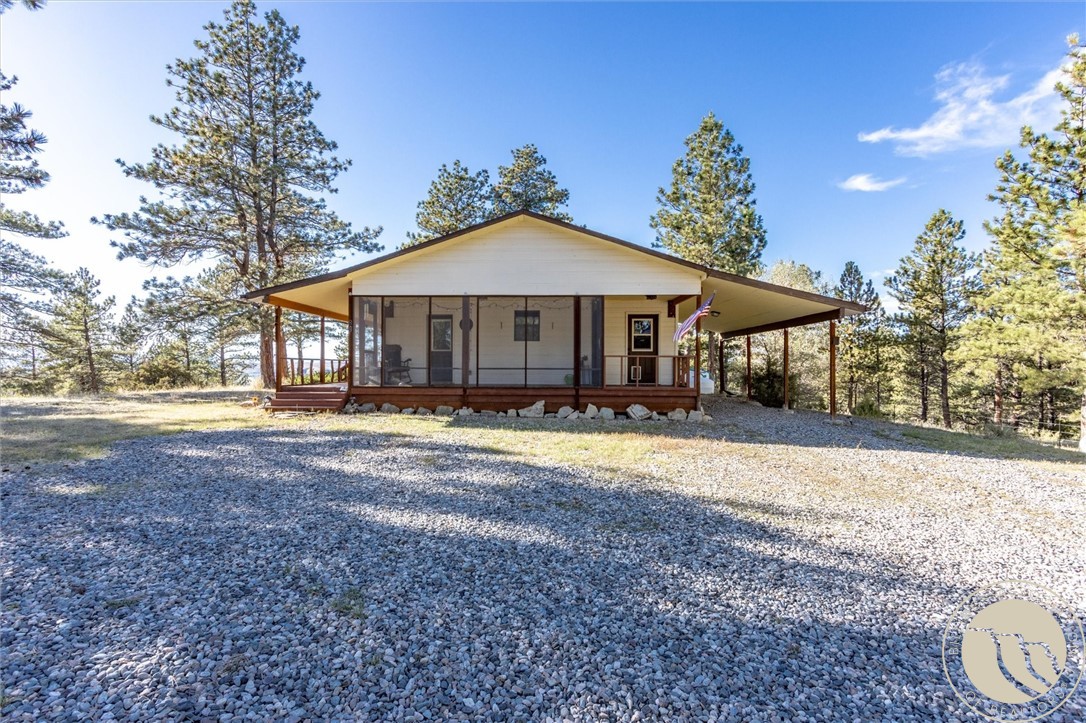 84 Upper Hawk Valley Road