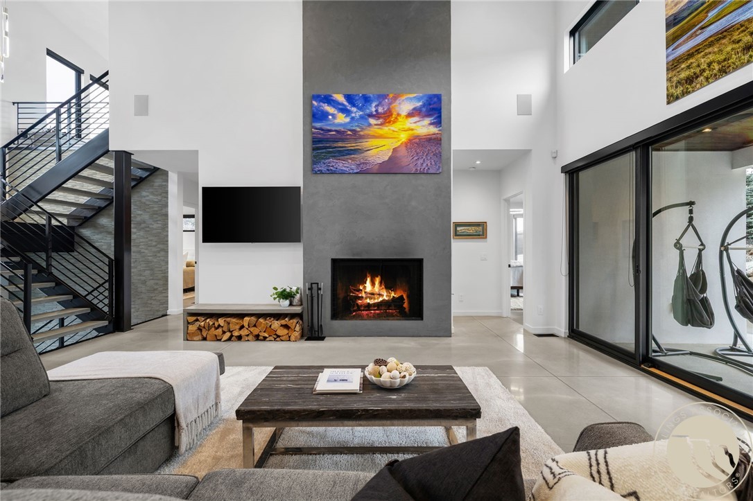 4649 N Hollow Brook Drive