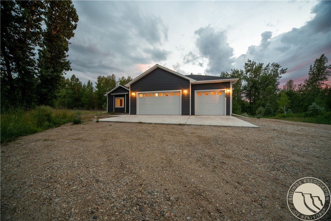 2431 Woodlands