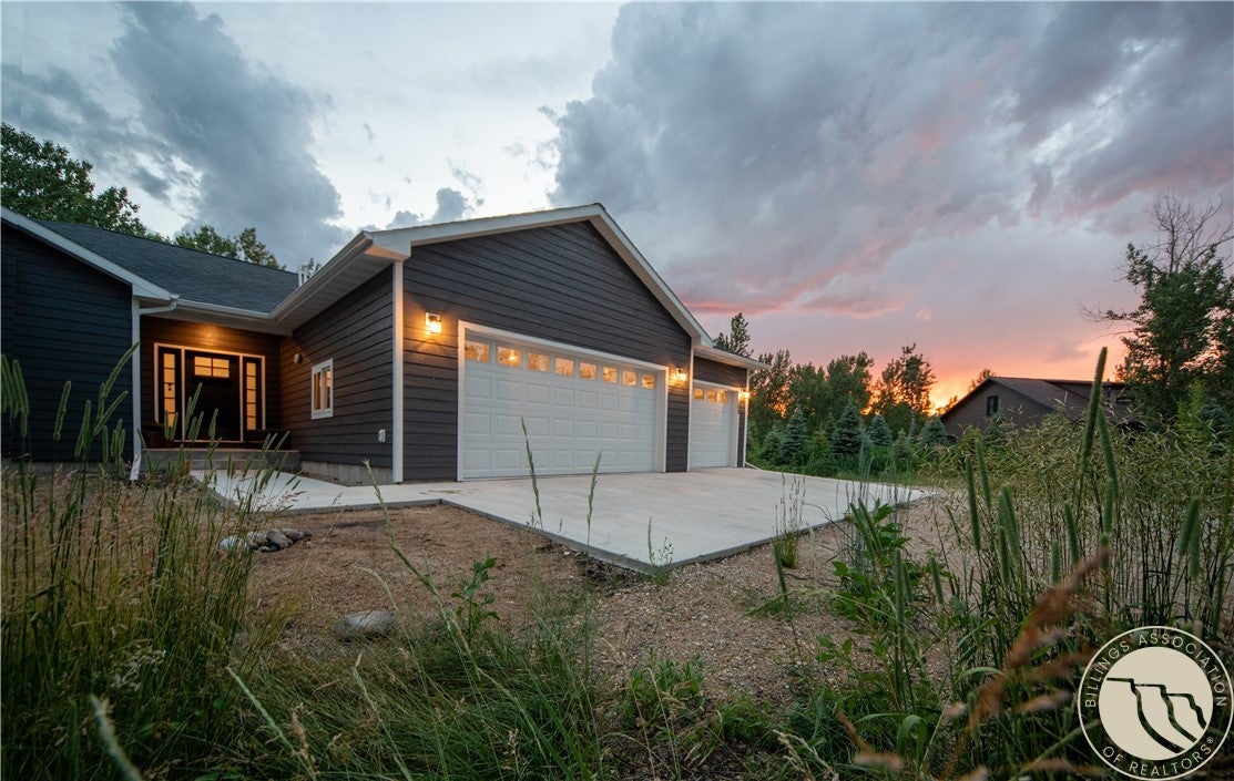 2431 Woodlands