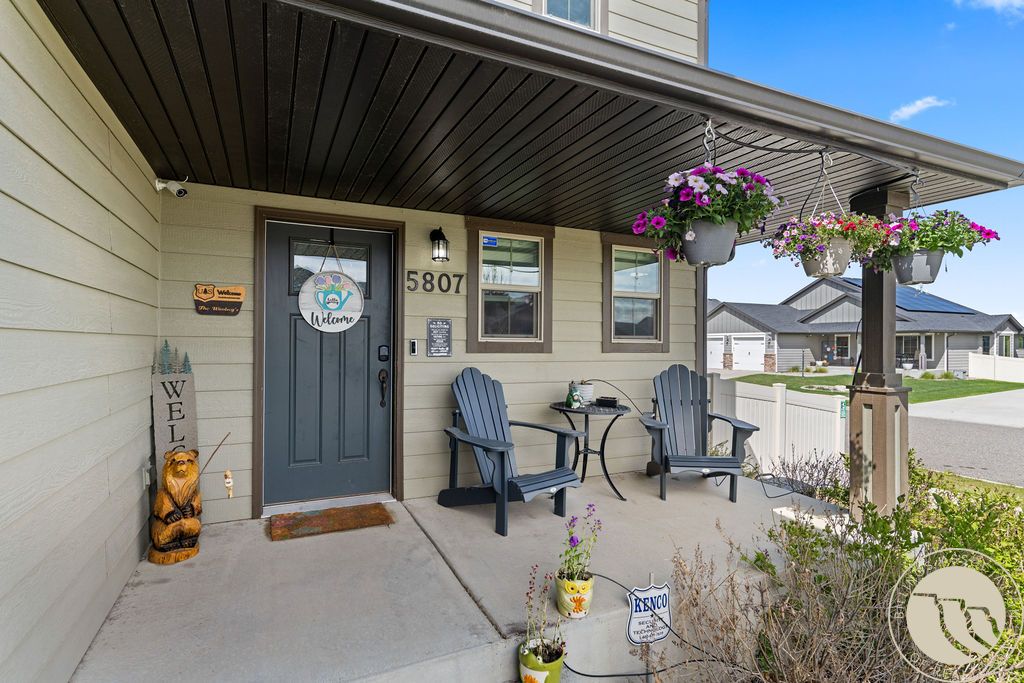 5807 Mountain Front Avenue