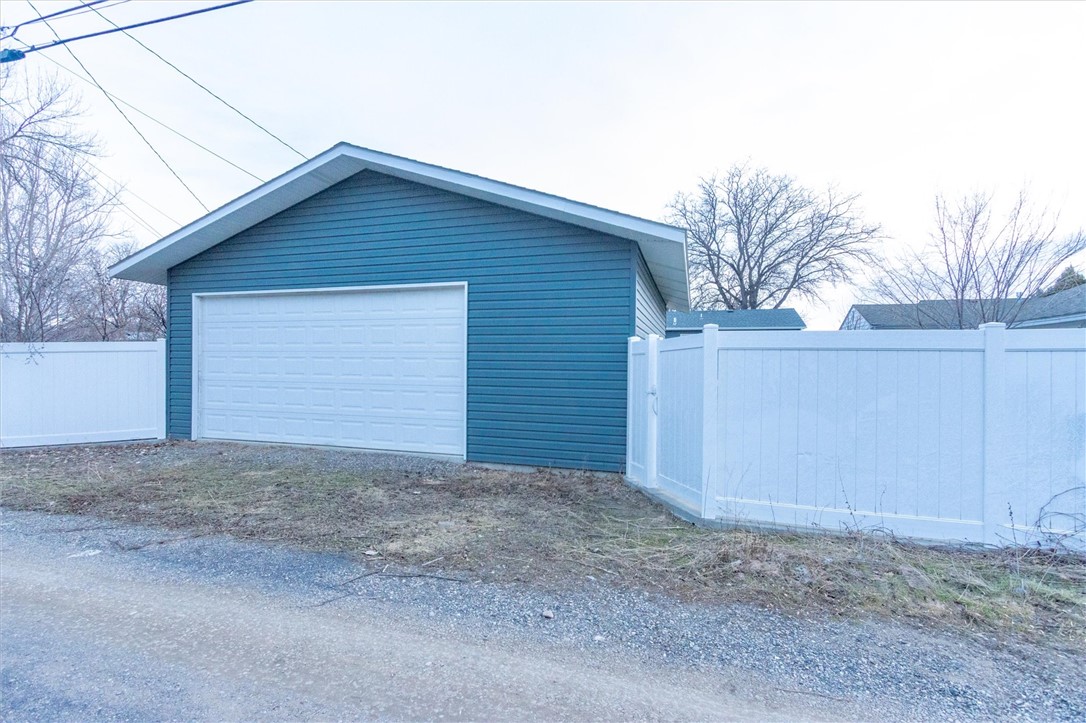 1925 Yellowstone Ave