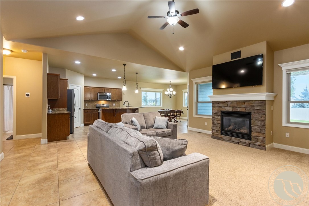 5213 Onyx Boulevard