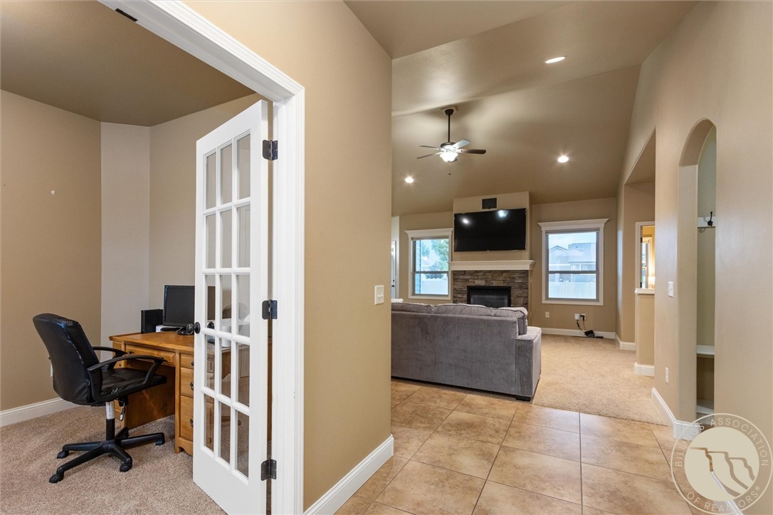 5213 Onyx Boulevard