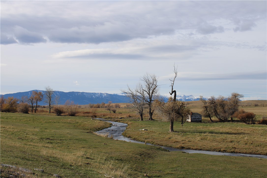 123 Maki Johnson Road