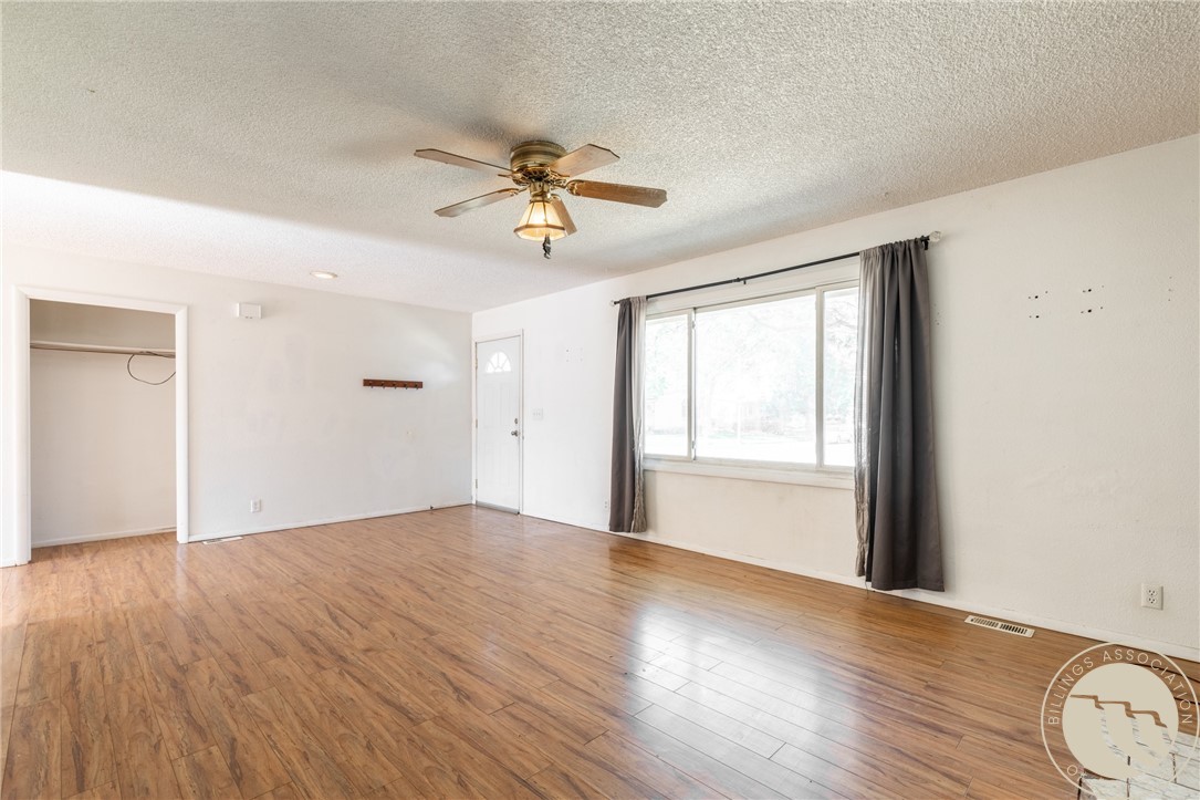 231 S 12TH Street W