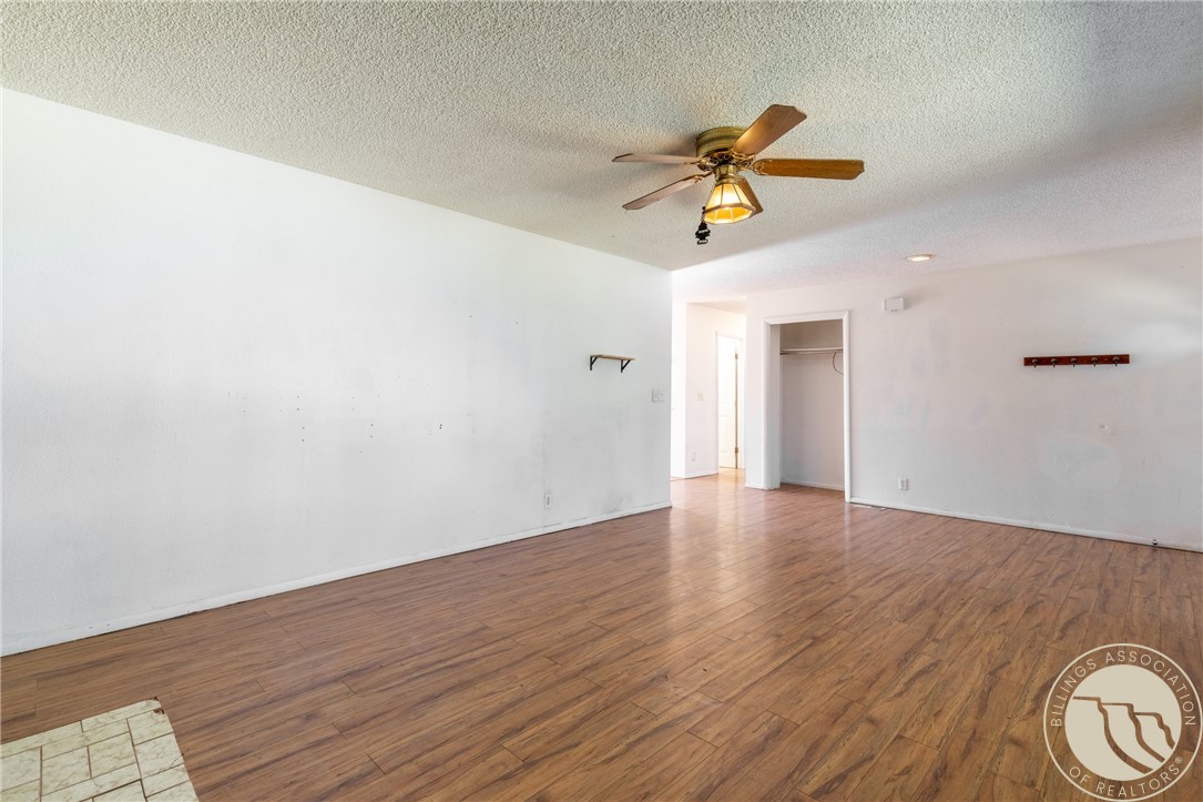 231 S 12TH Street W