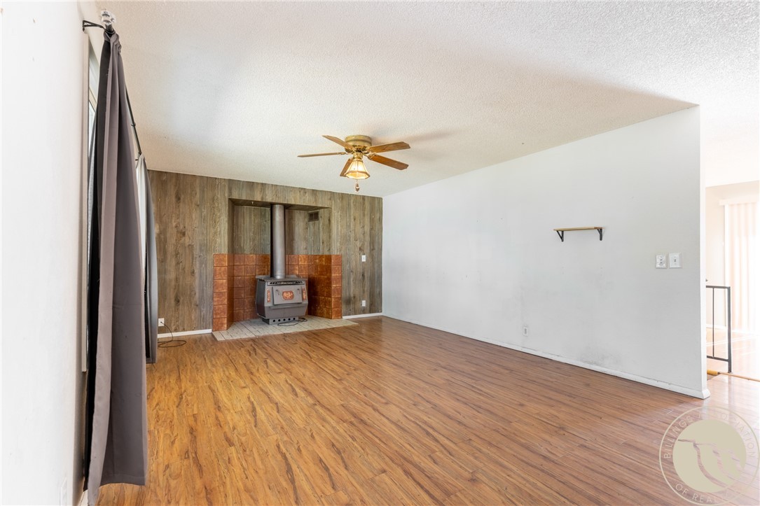 231 S 12TH Street W