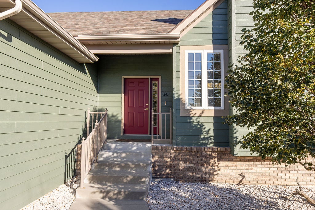 2411 38th Street W
