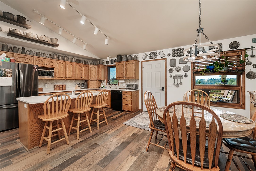 3203 Chief Looking Glass TRL Road