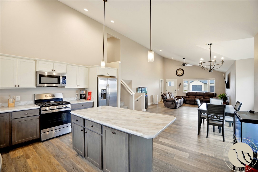 2426 Bonito Loop