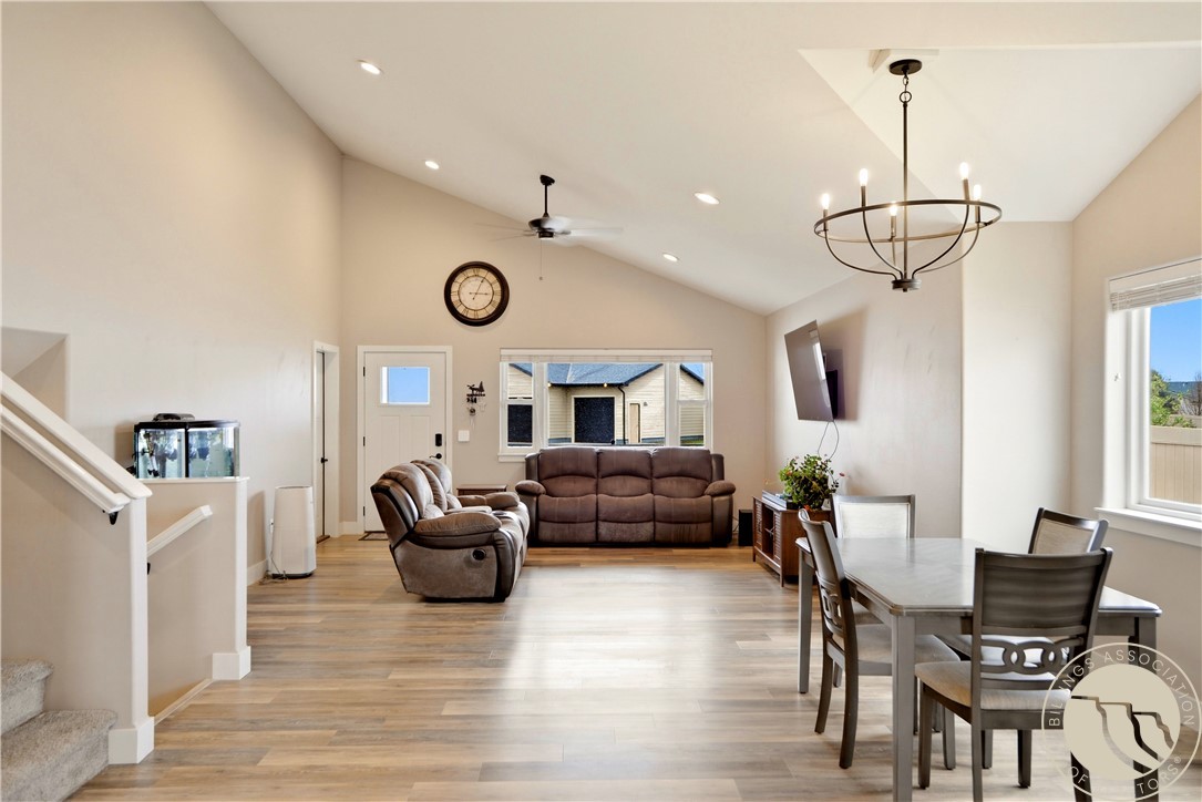 2426 Bonito Loop