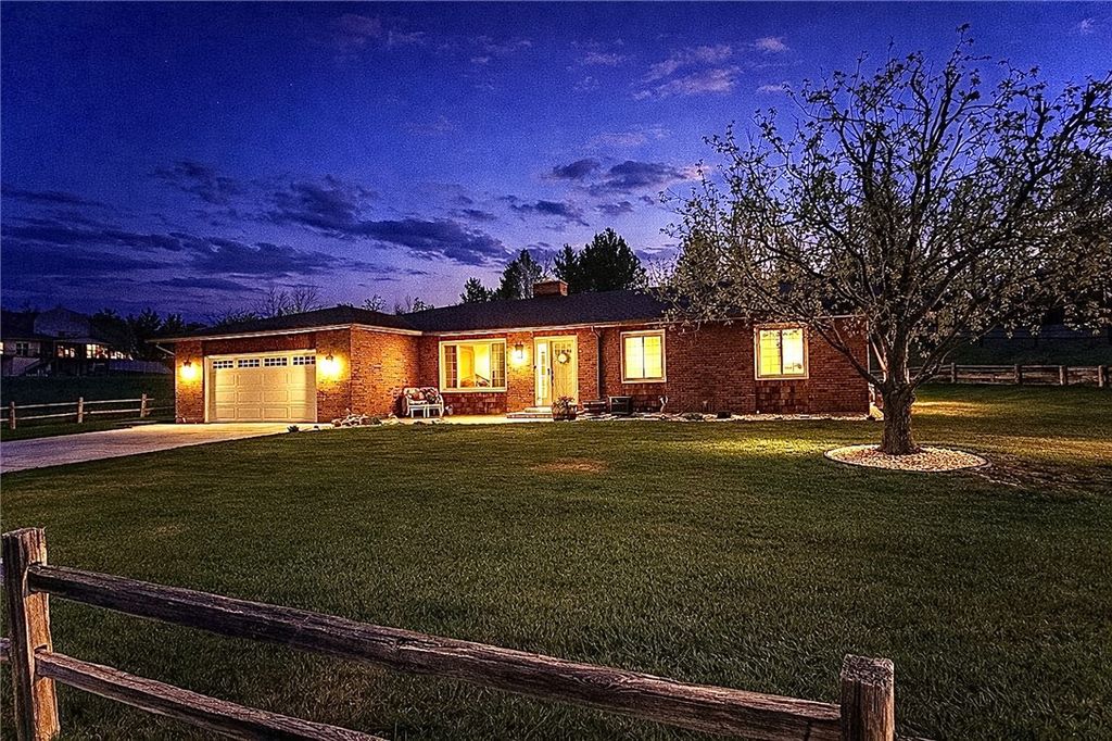 Photo of 1417 Stallion Route, Billings, MT 59105 (MLS # 358735)