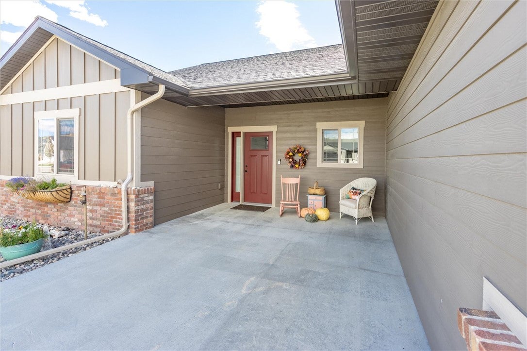 5238 Amherst Dr
