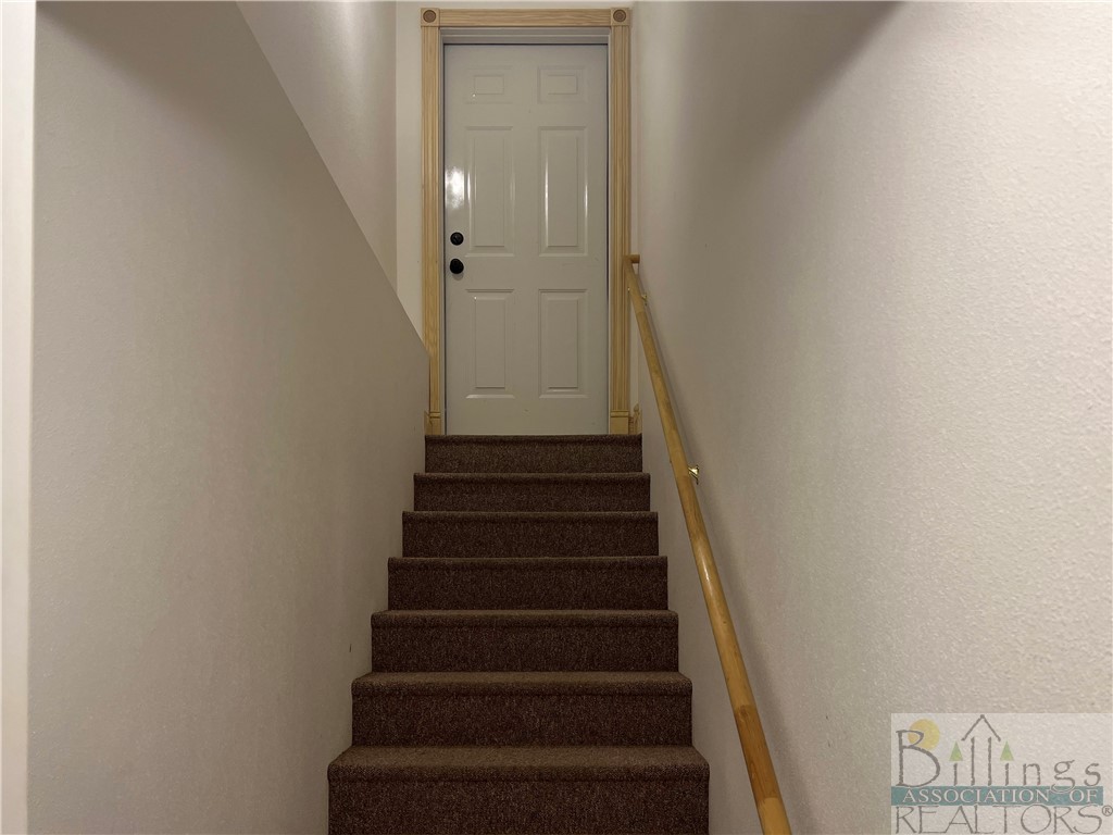 Billings, Montana 59106, United States, 5 Bedrooms Bedrooms, ,4 BathroomsBathrooms,Residential,Pending,73052