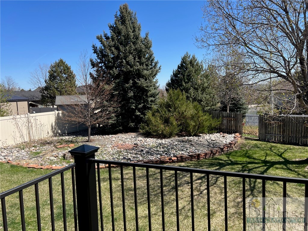 Billings, Montana 59106, United States, 5 Bedrooms Bedrooms, ,4 BathroomsBathrooms,Residential,Pending,73052