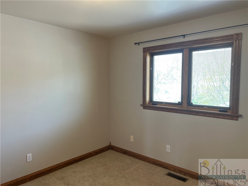 Billings, Montana 59106, United States, 5 Bedrooms Bedrooms, ,4 BathroomsBathrooms,Residential,Pending,73052