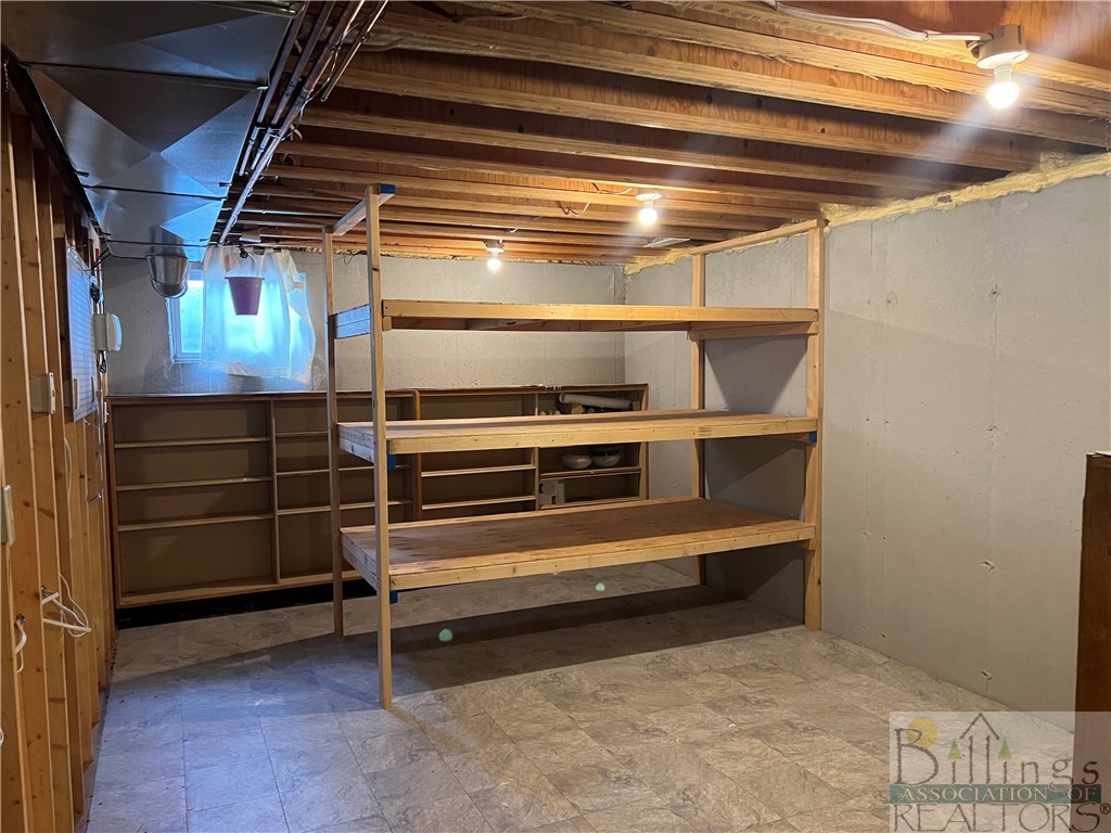 Billings, Montana 59106, United States, 5 Bedrooms Bedrooms, ,4 BathroomsBathrooms,Residential,Pending,73052